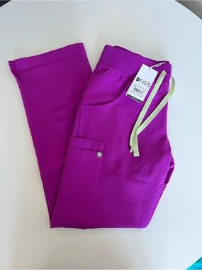 Figs Kade Cargo Scrubs Pants in Purple Jolt Size XS petite